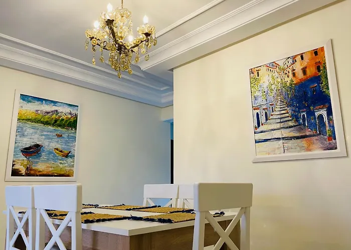 Appartement Charmant Au Coeur De Tanger Avec Vue Sur La Mer, Cosy Balcon, 2 Salles De Bain, Wifi, Ac, Iptv